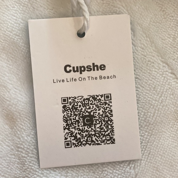 Blue Cupshe bikini top. Size M. New with tags! - Picture 4 of 4